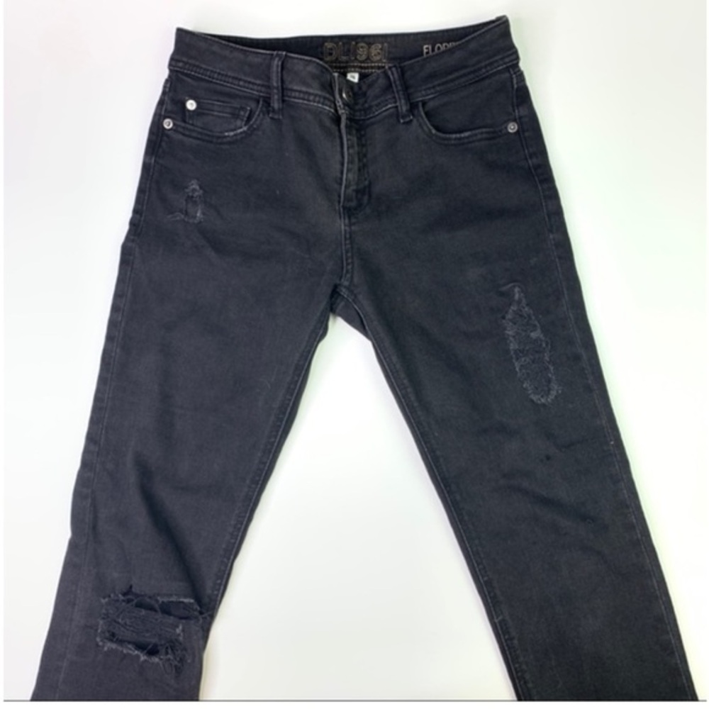 DL1961 Florence Insta Sculpt Distressed Jeans size 30
